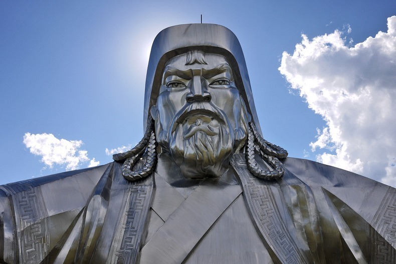 &#91;PIC&#93; Patung Besi &#91;Horse statue of Genghis Khan&#93;