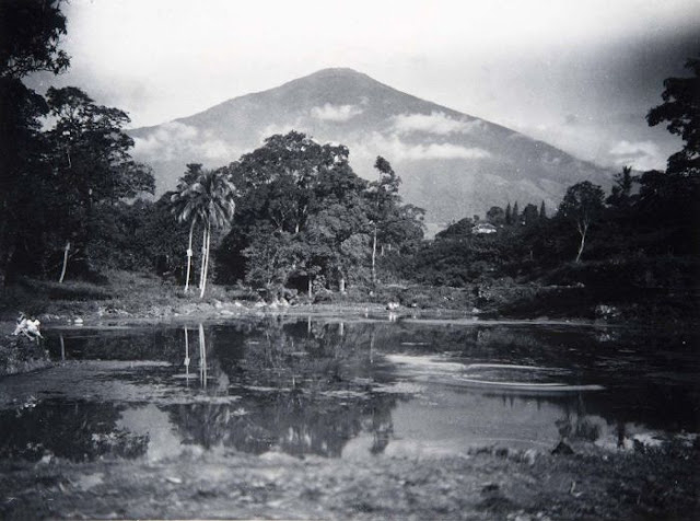 foto-gunung-di-indonesia-jaman-belanda