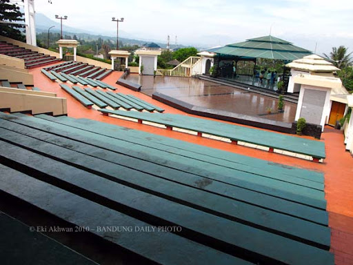 post-rock--experimental-music---brotherhood-of-the-traveling-treasure