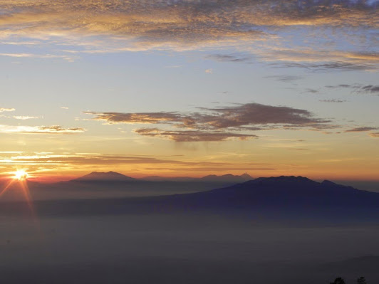 Kisah Tentang Tiga Gunung Dengan Sepeda