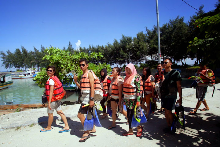 Secuil Keindahan Pulau Pari, Kepulauan Seribu | 18-19 April 2014