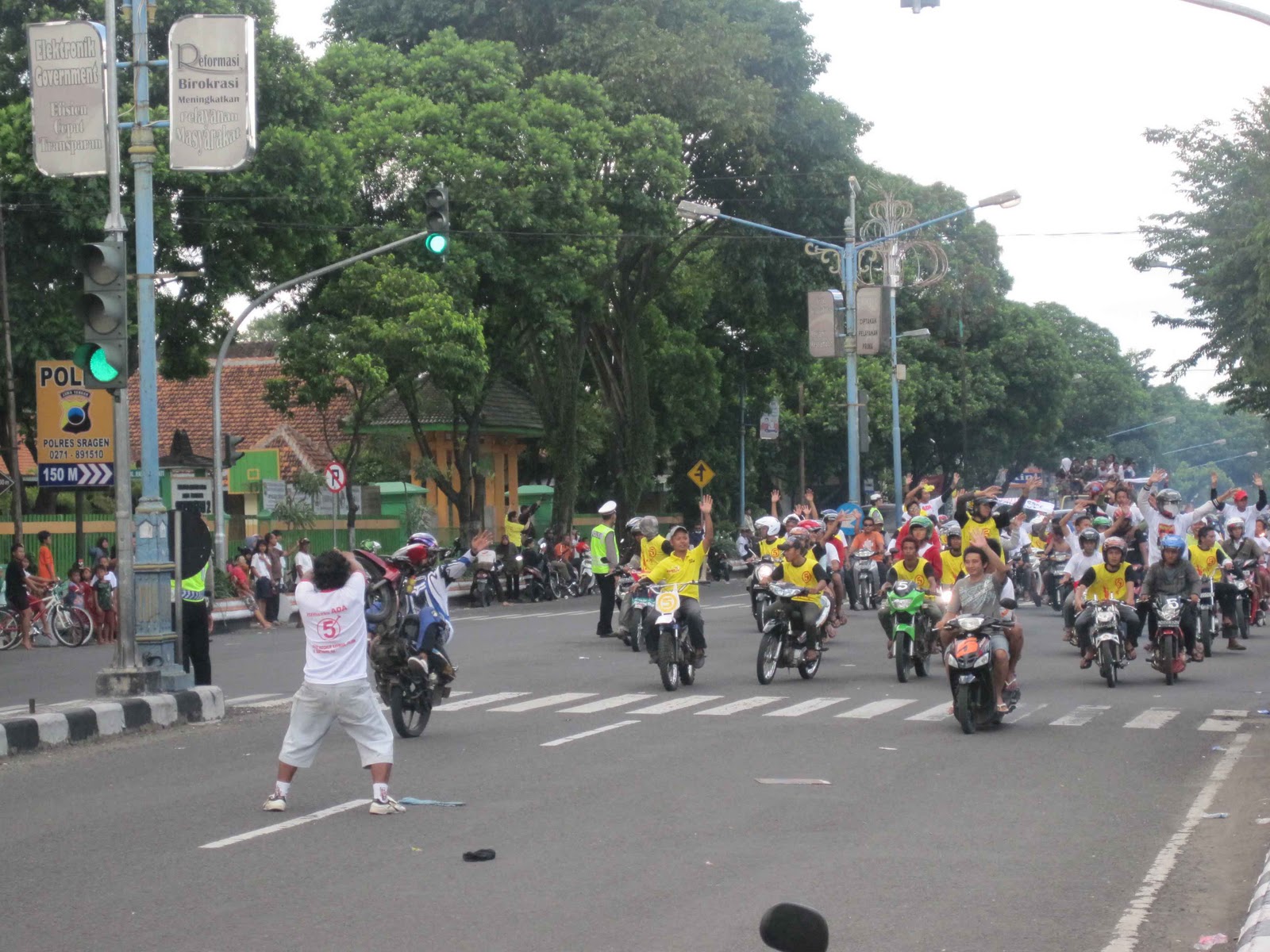Kampanye Luar Negeri (full pict++)