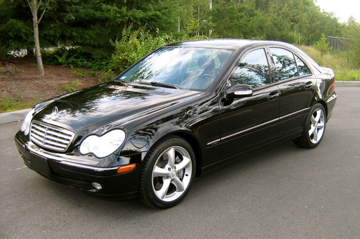 Review Mercedes Benz W203 dan Tips Membelinya