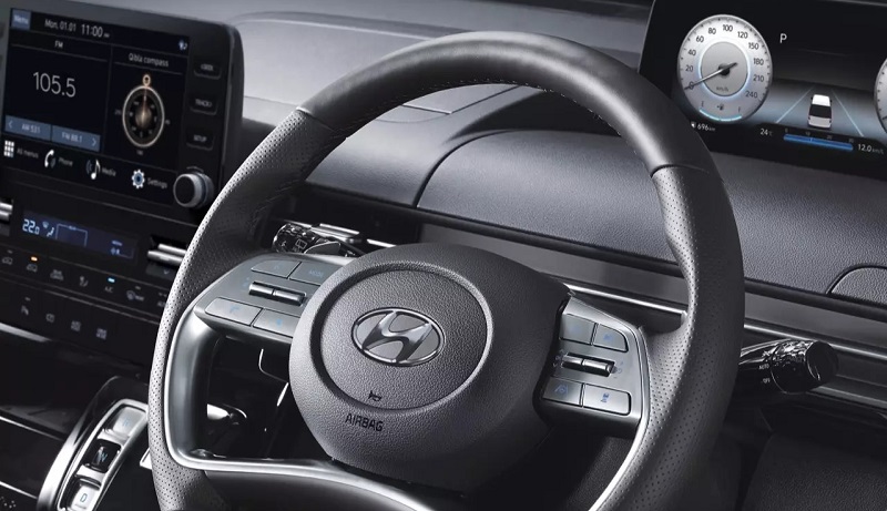 Review dan Perbandingan Hyundai Staria vs Toyota Alphard