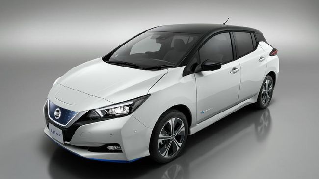 Review Mobil Elektrik Nissan Leaf