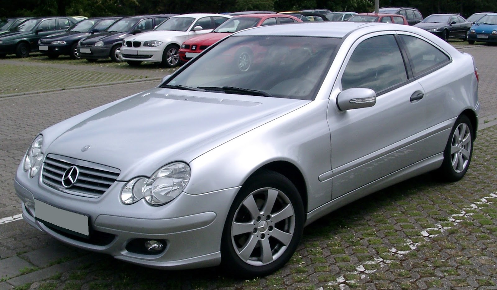 Review Mercedes Benz W203 dan Tips Membelinya