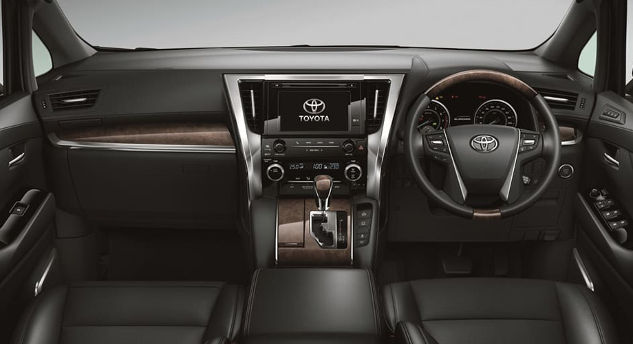 Review dan Perbandingan Hyundai Staria vs Toyota Alphard