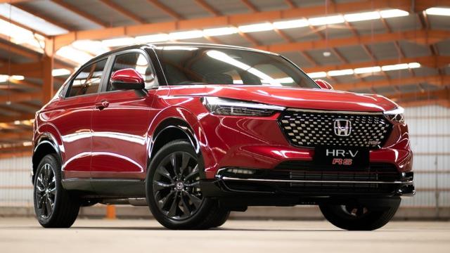Review Lengkap Honda HR-V dari Generasi Pertama sampai yang Terbaru