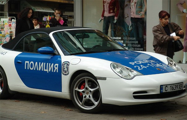 Kumpulan Mobil - Mobil Polisi Di Dunia