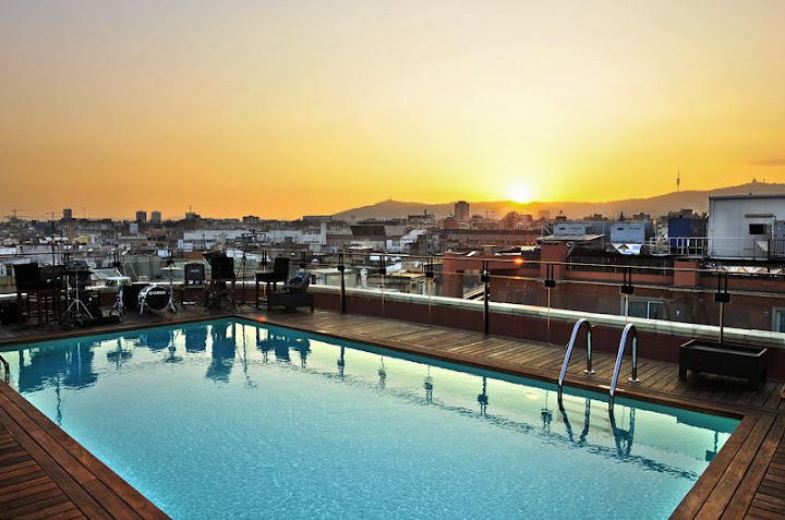 Barcelona Rooftops Bar &#91;Bar Terbaik di Barcelona&#93;