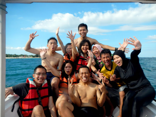 Secuil Keindahan Pulau Pari, Kepulauan Seribu | 18-19 April 2014