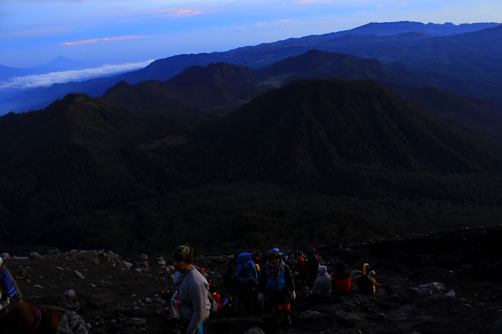 PENDAKI GALAU