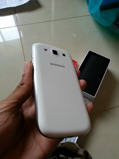 Galaxy S 3 Super MULUSS + Fullset + Flip Cover + Garansi PANJANGG!!