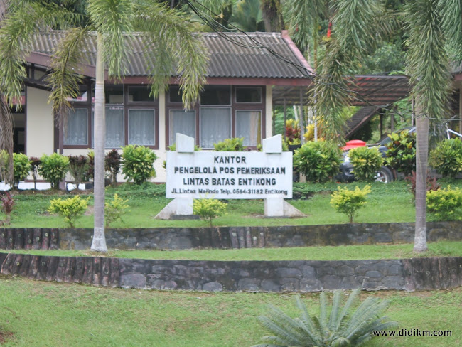 Jalan Jalan ke Kuching Malaysia Lwt Darat