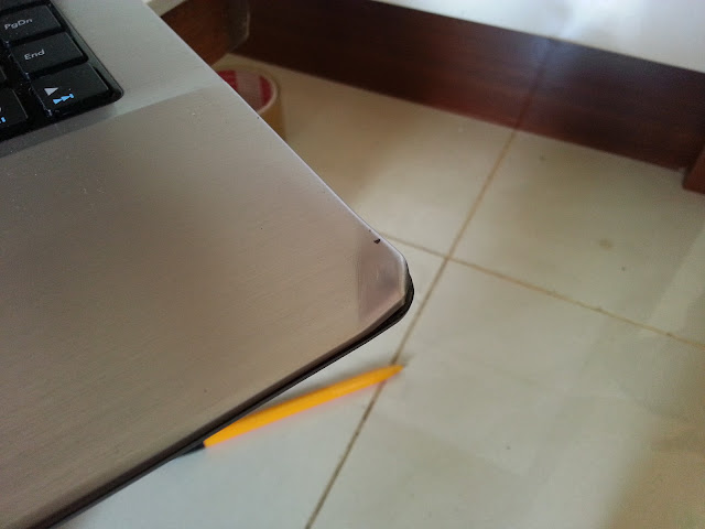 ASUS A43SJ salah satu sisinya tepos (kepentok body motor), harga tertinggi aja