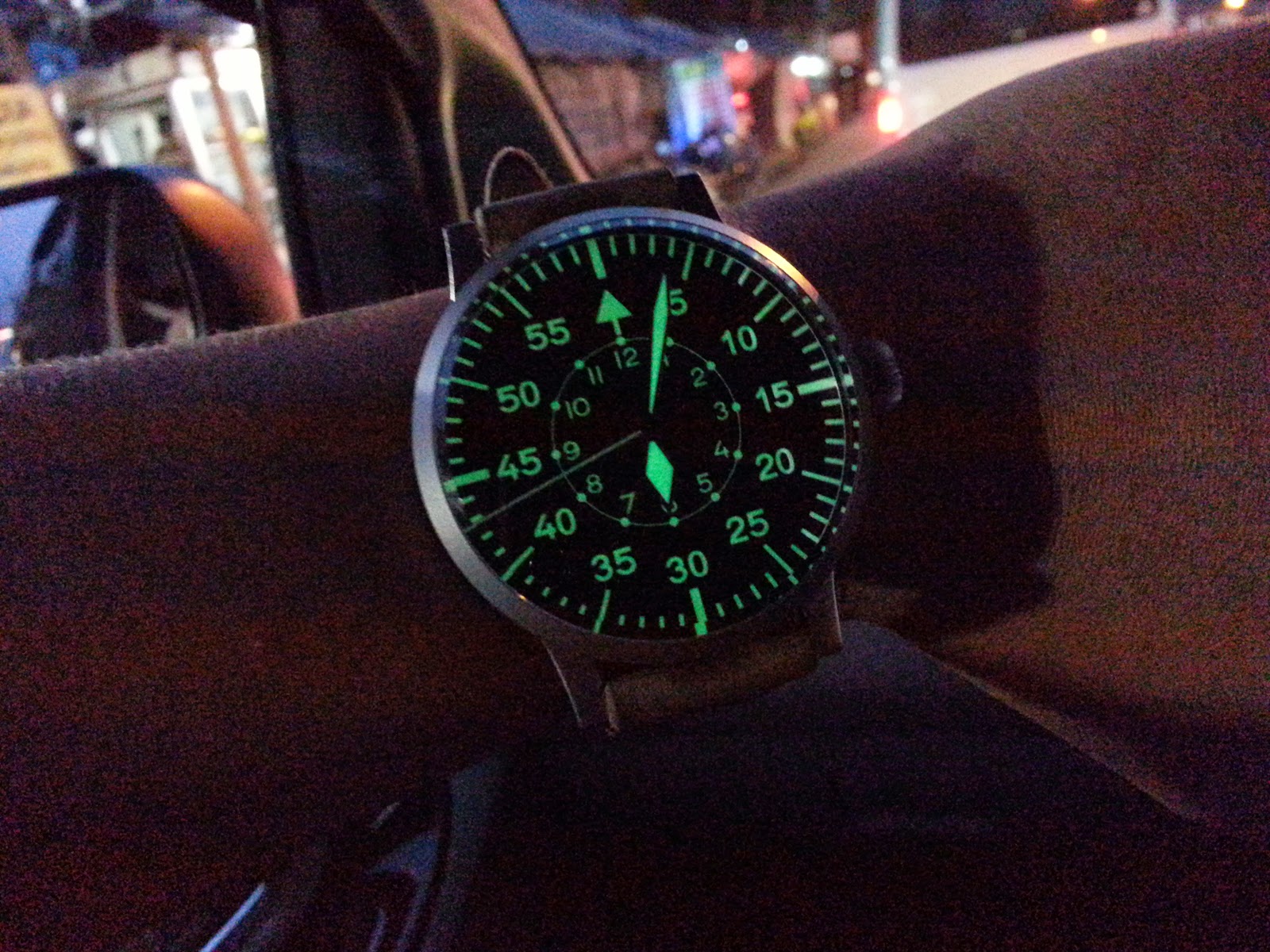 introducing-athaya-vintage-av001-type-b-pilot-watch