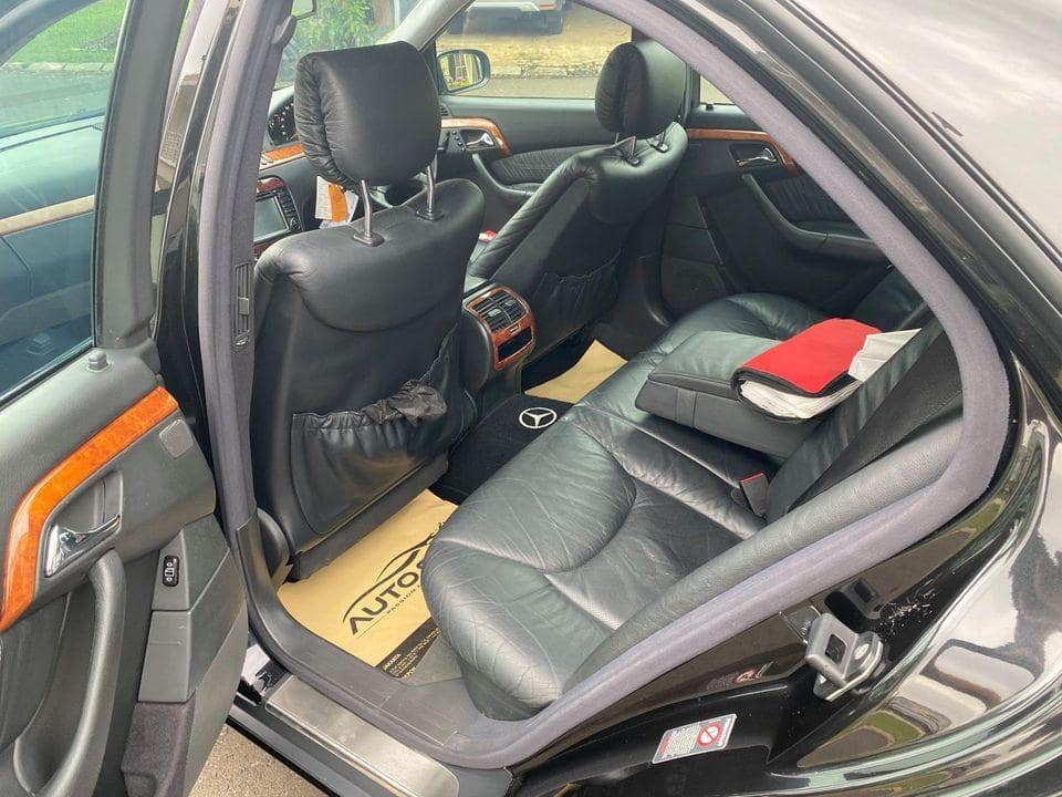 Review Mercedes Benz W220