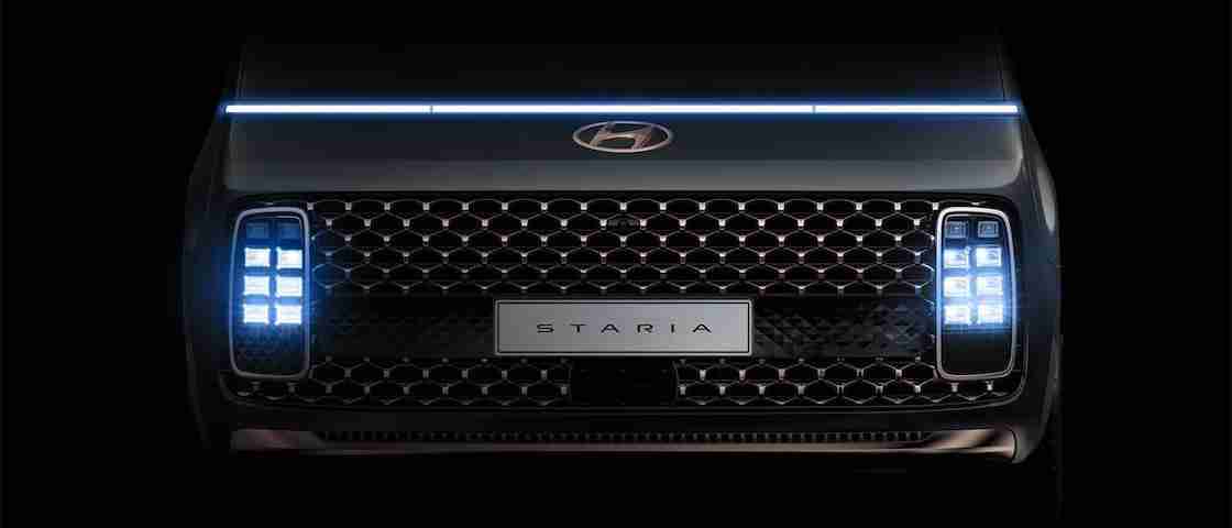 Review dan Perbandingan Hyundai Staria vs Toyota Alphard
