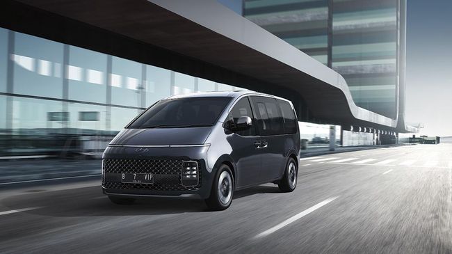 Review dan Perbandingan Hyundai Staria vs Toyota Alphard