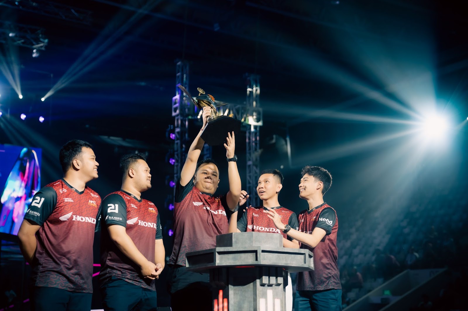 NFT Esports Sukses Raih Gelar Juara Piala Presiden Esports 2022 Cabang PUBG Mobile