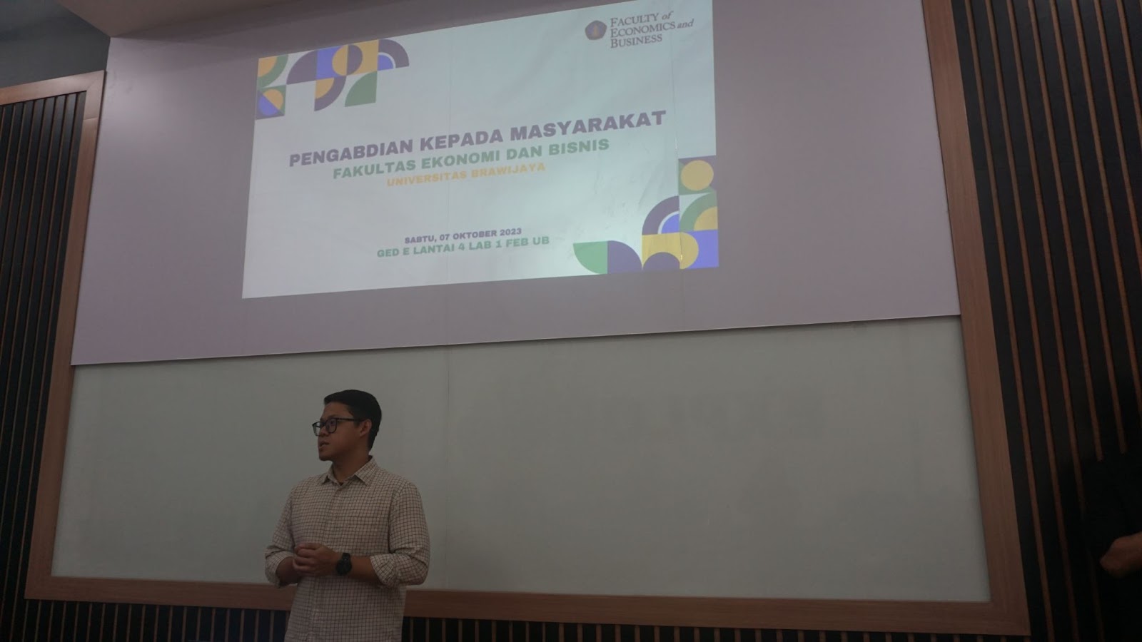 pengabdian-kepada-masyarakat-feb-ub-2023-pelatihan-pembuatan-website-sederhana