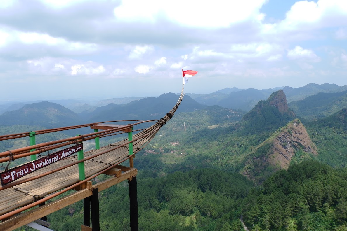 Sigendol, Puncak Khayangan di Purworejo dengan Pemandangan Yang Menakjubkan