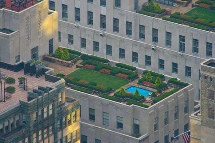 &#91;AMAZING!&#93; Beginilah Bentuk Balkon Apartemen Orang Kaya di Kota New York