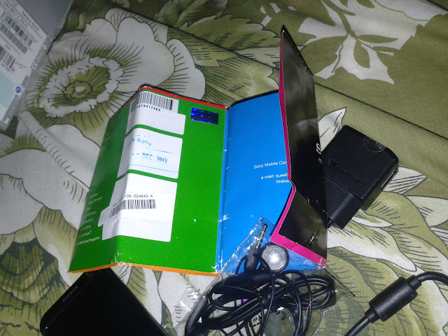 Xperia Tipo Dual Mulusss! Murahh! Garansi start Dec 2012