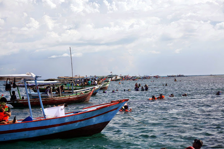 Secuil Keindahan Pulau Pari, Kepulauan Seribu | 18-19 April 2014