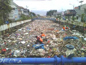 Pict : MIRIS | Foto Tumpukan SAMPAH sisa BANJIR