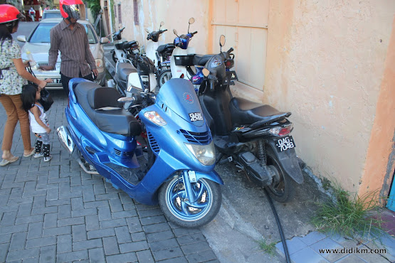 Jalan Jalan ke Kuching Malaysia Lwt Darat