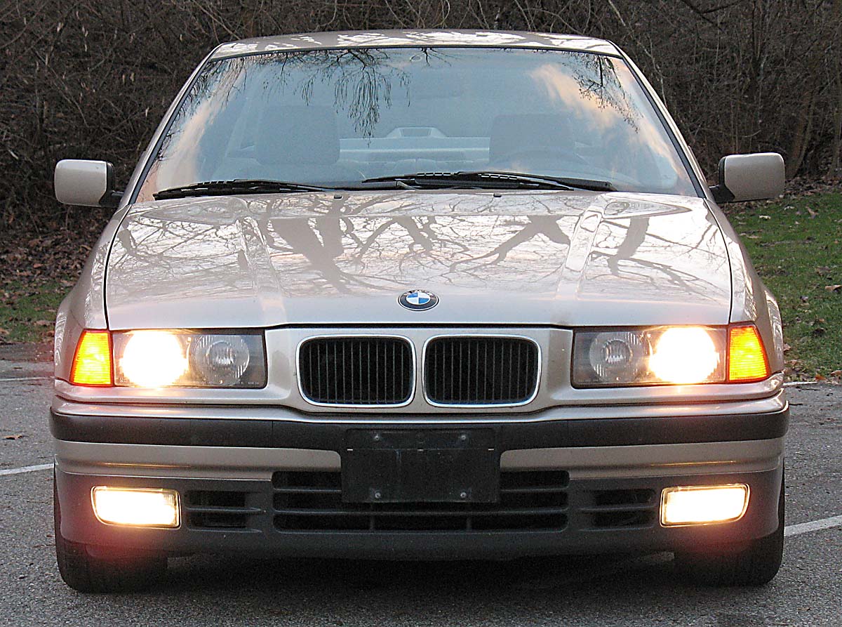 Review BMW E36 dan Tips Sebelum Membelinya