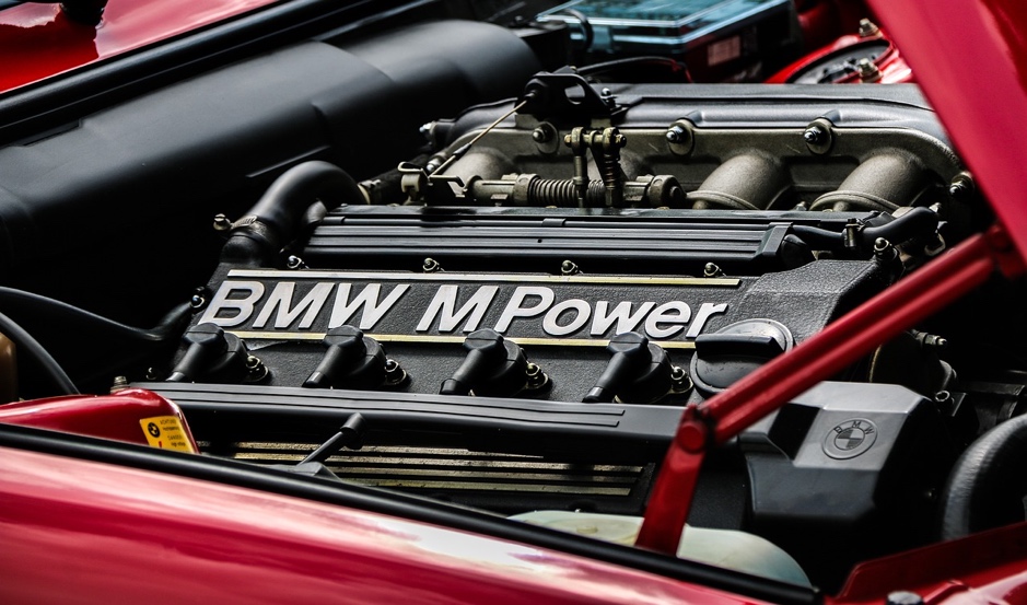 Review Lengkap BMW E30 Serta Kelebihan dan Kekurangannya