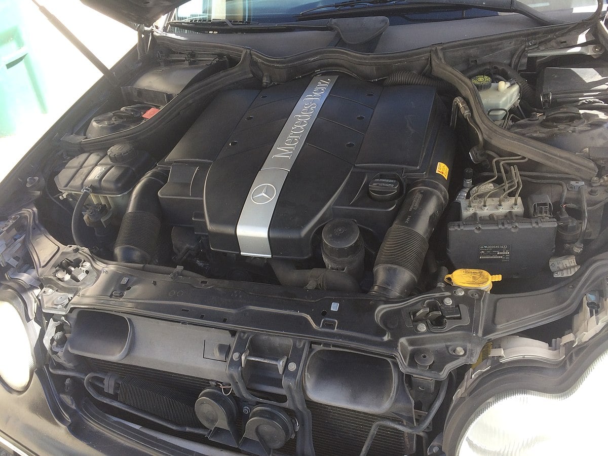 Review Mercedes Benz W203 dan Tips Membelinya