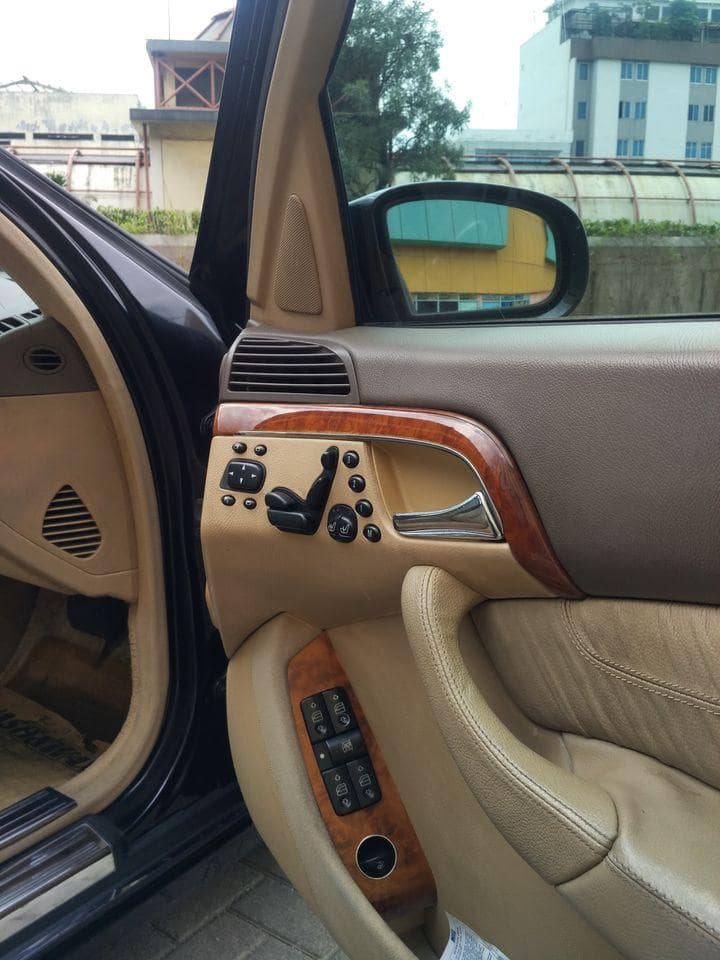 Review Mercedes Benz W220