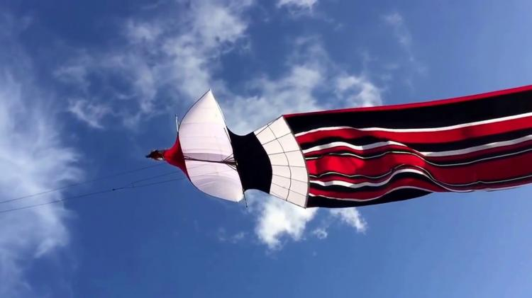 sudah-waktunya-ada-aturan-khusus-untuk-layangan