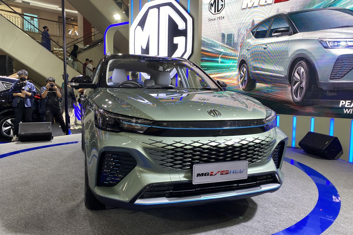 MG VS Hybrid adu fitur dengan Wuling Almaz RS Hybrid, mana lebih unggul?