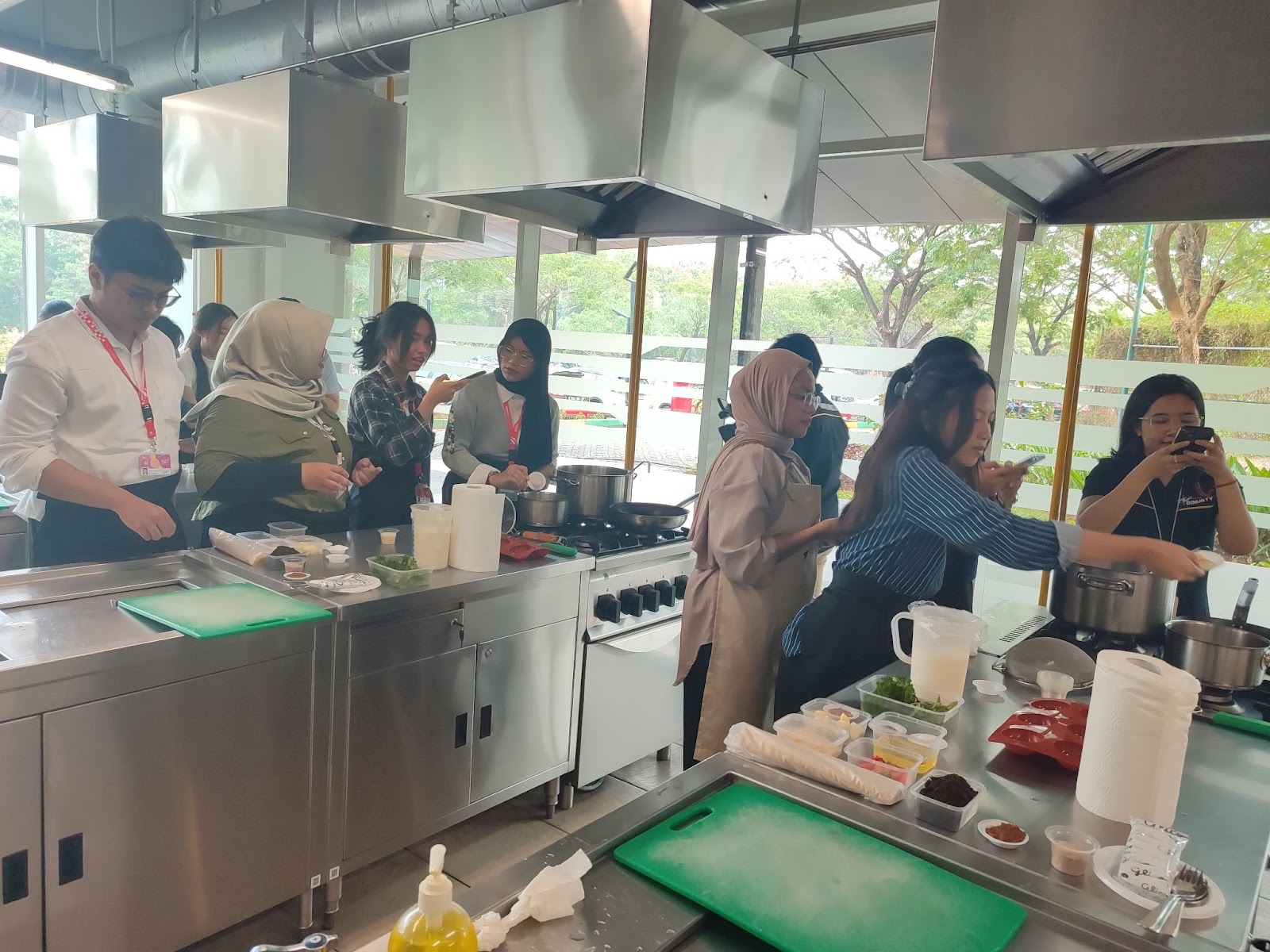 Cari Ide Bisnis Kuliner Gampil di Buka Dapur x BINUS TV