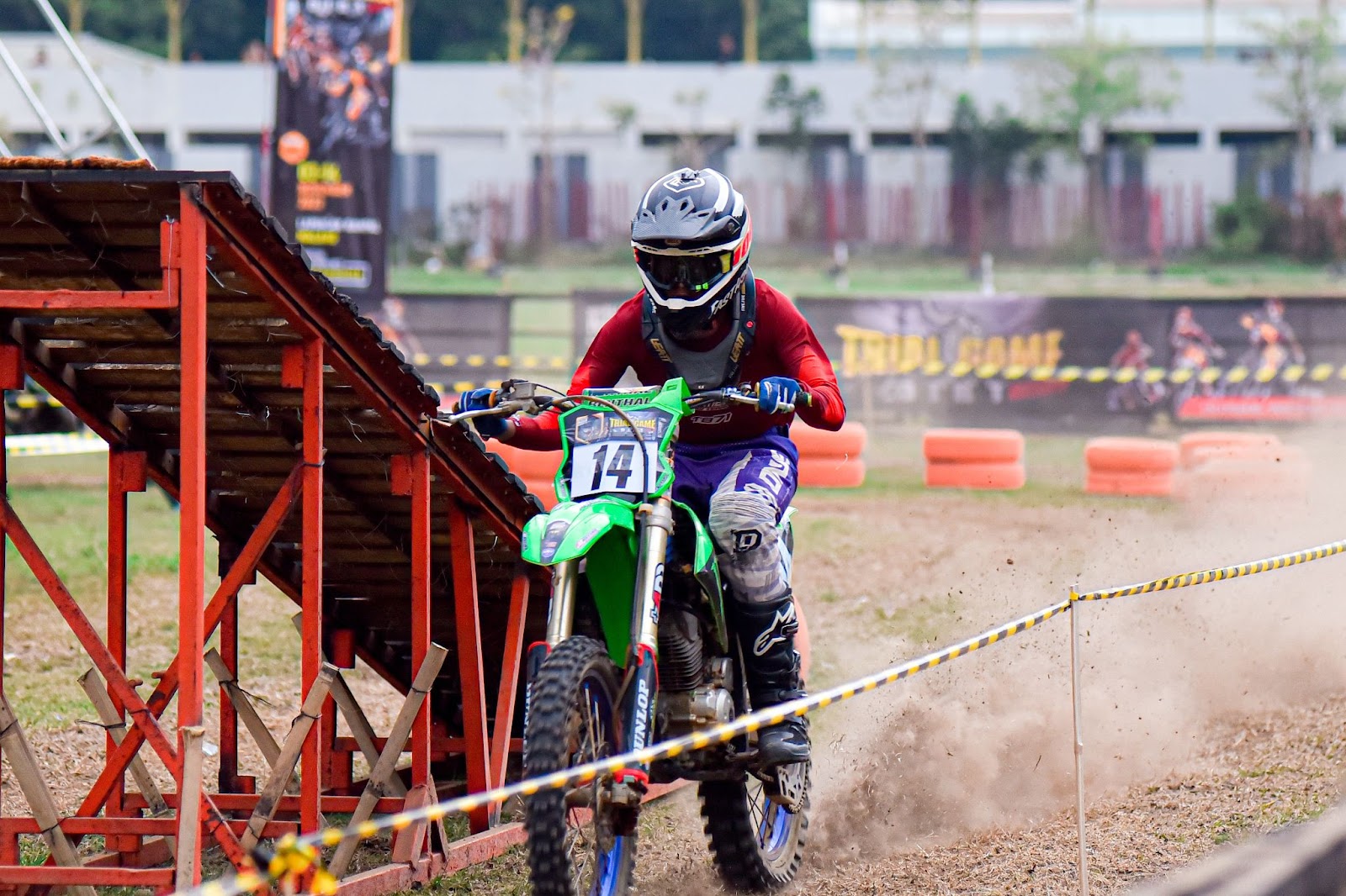 tampil-beda-para-crosser-trial-game-dirt-hadapi-tantangan-sirkuit-rampal-malang