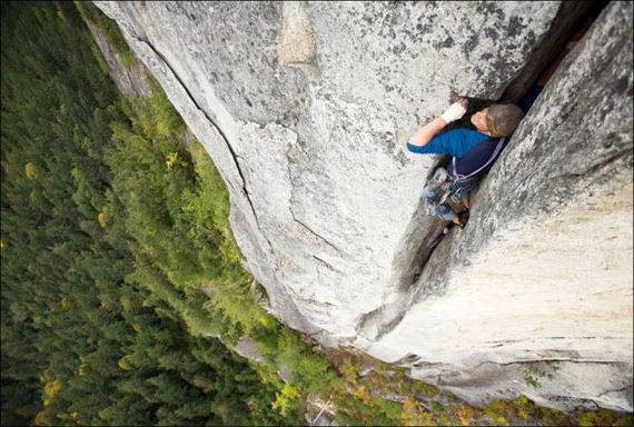 Foto Para Pecandu Adrenalin yang Bikin Merinding