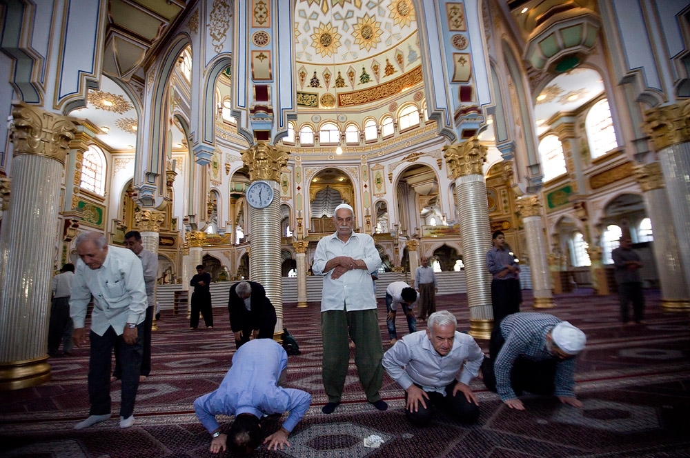 Muslim Sunni di Iran Punya Lebih dari 12 Ribu Masjid. 