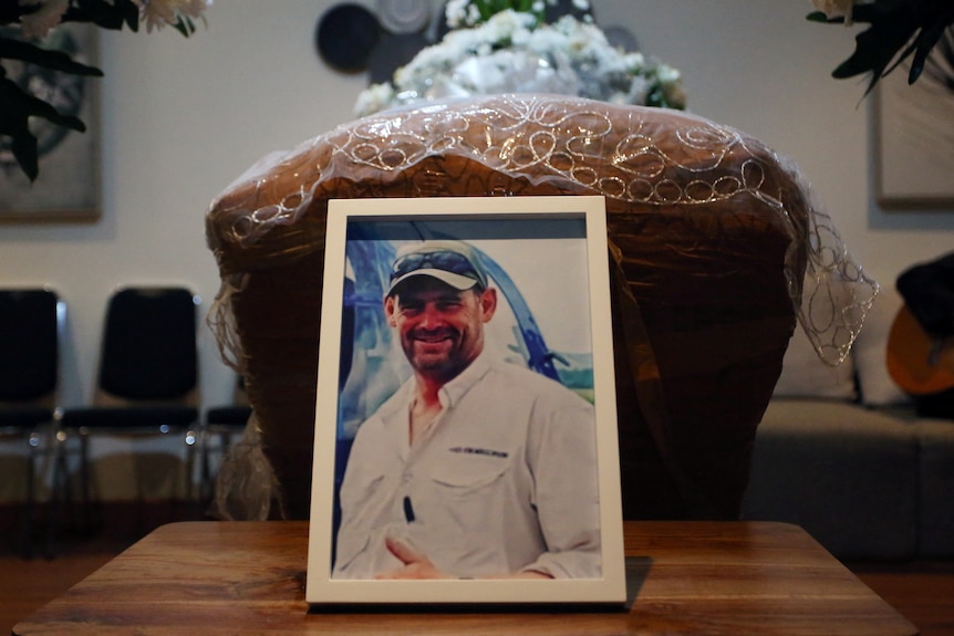 Flying in West Papua is dangerous work. So why many Australians and Kiwis do it?