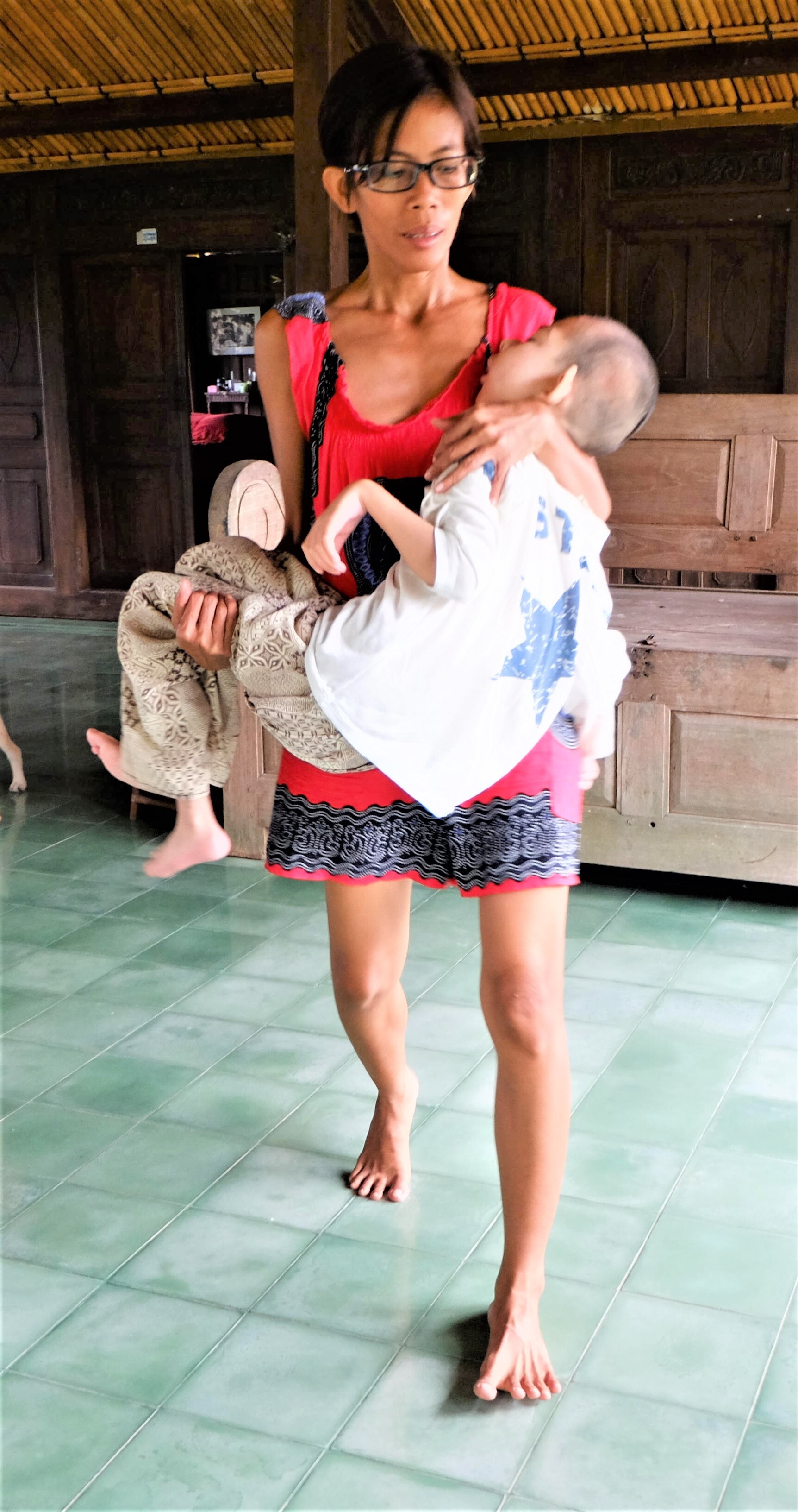 Kaum Ibu di Indonesia: Demi Obat Anak-anak Kami, Tolong Legalkan Ganja