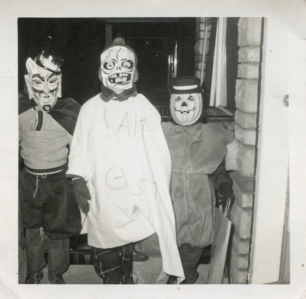 edisi-halloween-pembunuh-berantai-yang-memakai-topeng-quotunik--seramquot