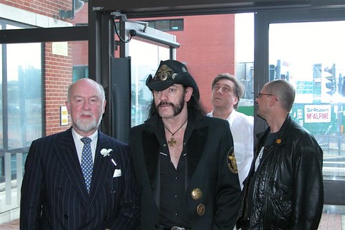 KISAH HIDUP : Ian Fraser Kilmister, Legenda Penganut Rock n Roll's Life Sejati !