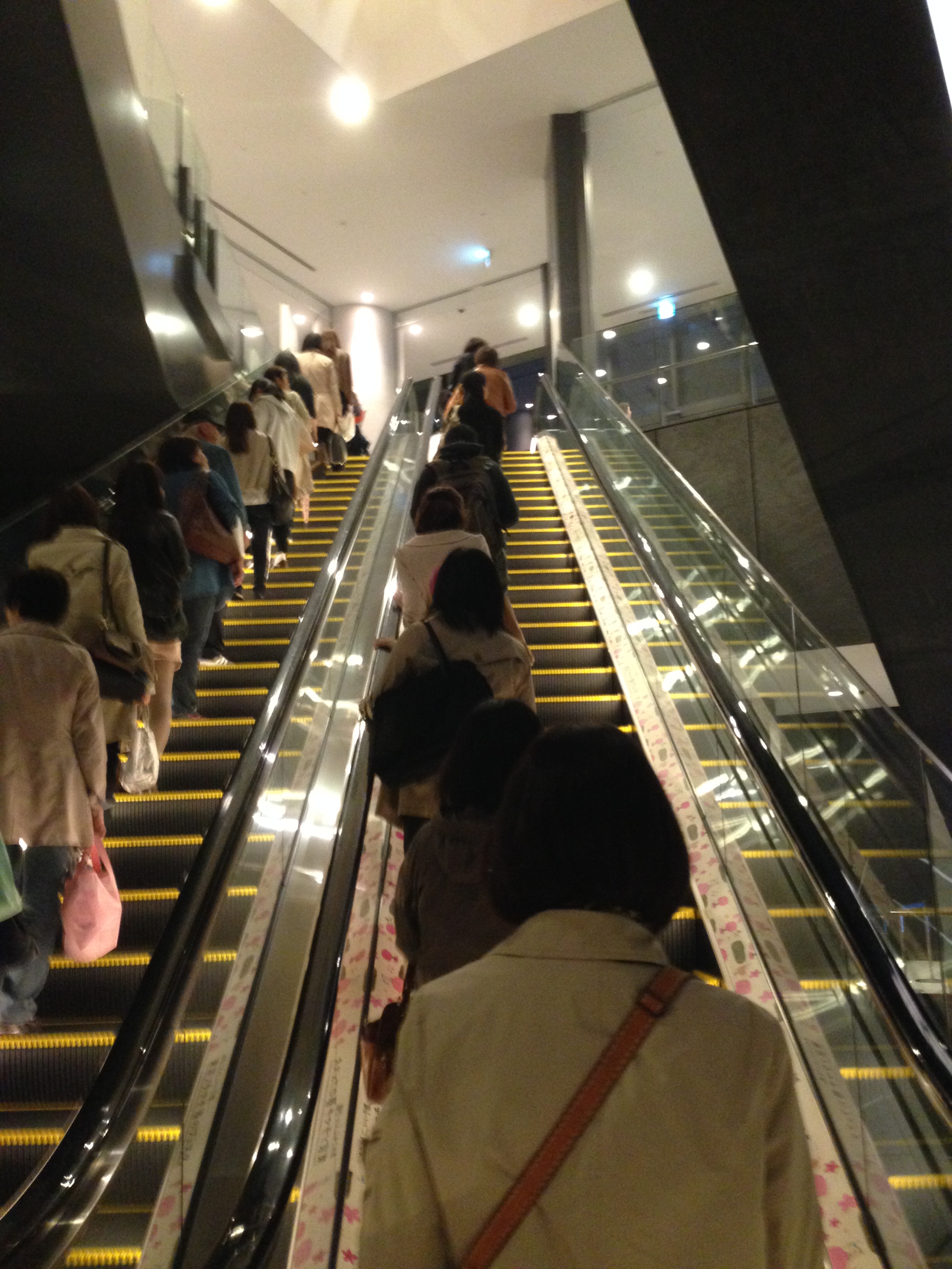 10-kebiasaan-di-jepang-yang-mungkin-bagi-kita-aneh