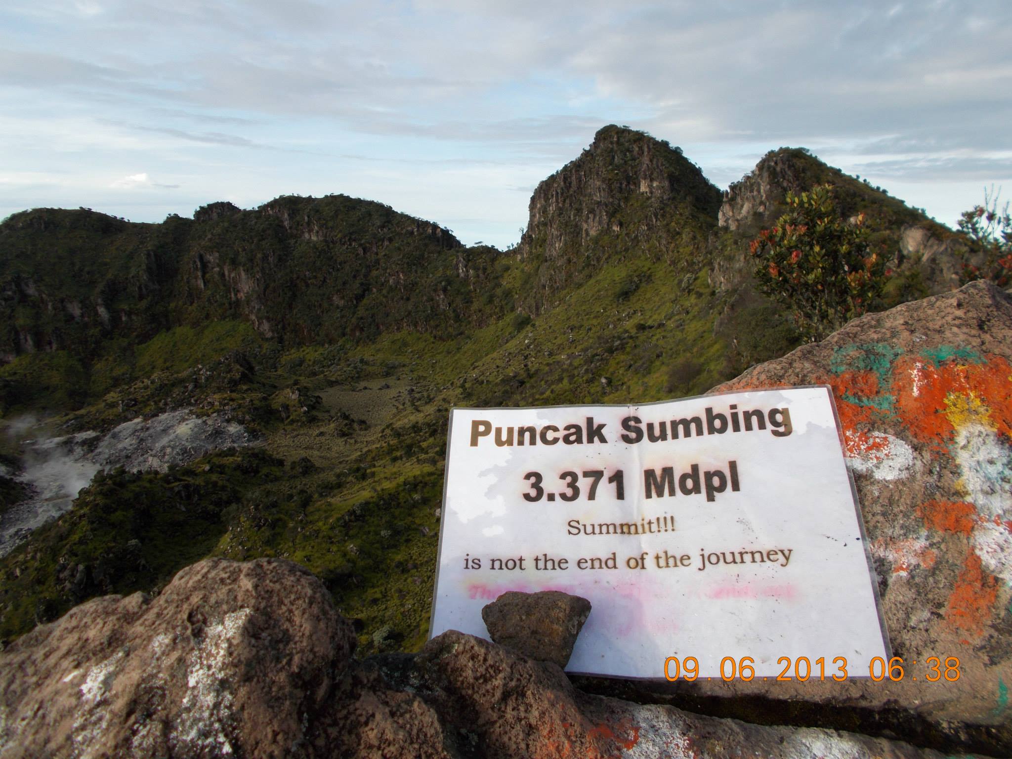 &#91; foto &#93; Puncak Dari Gunung di Jawa tengah 