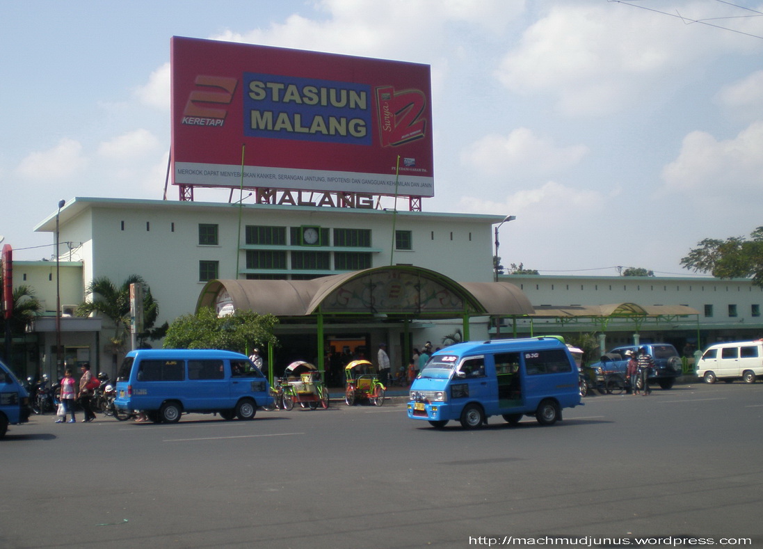 Foto-Foto Jadul Stasiun di Indonesia 