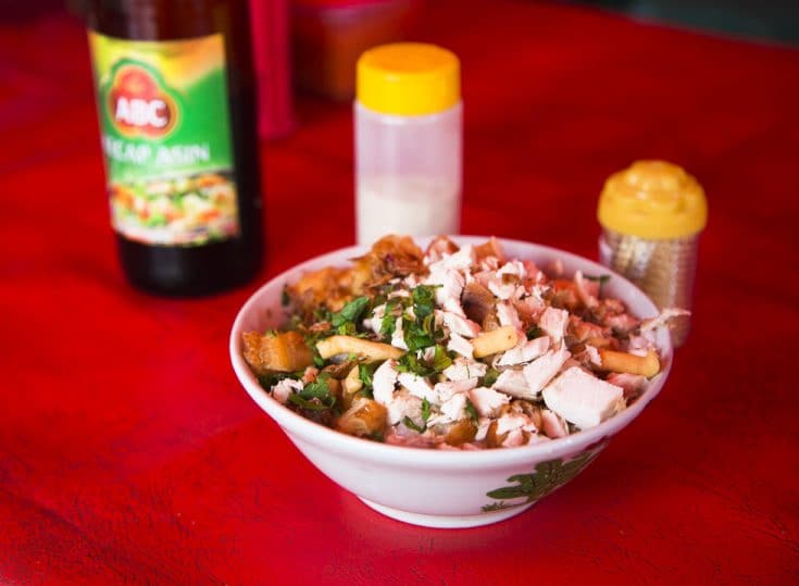 Bubur Ayam Barito, Makin Nikmat Disantap Bersama Telur Ayam Kampung Setengah Matang