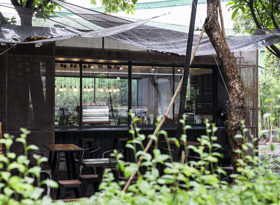 ingin-menghindari-kebisingan-coba-ke-walking-drums-cafe